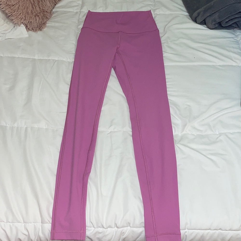 LuluLemon Leggings - Wunder Train High-Rise Tight 25” - Pink
